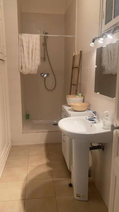Amazing 2-Bedroom Apartment In Nice Near The Beach מראה חיצוני תמונה
